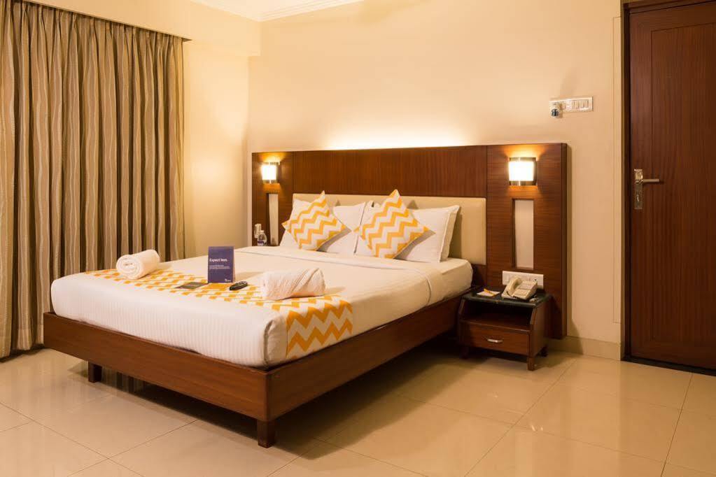 Collection O Hotel Rajwada Near The Pavillion Pune Eksteriør bilde